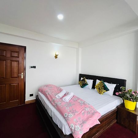 Shalom Inn Home Stay 다르질링 외부 사진