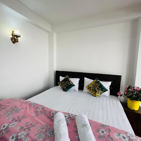 Shalom Inn Home Stay 다르질링 외부 사진