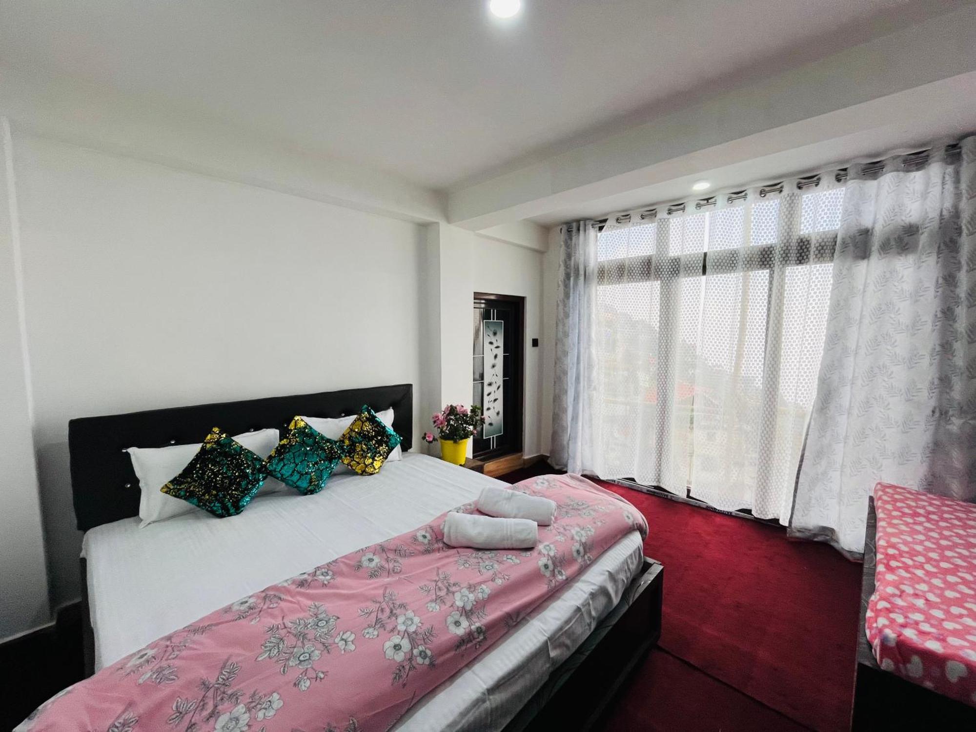 Shalom Inn Home Stay 다르질링 외부 사진