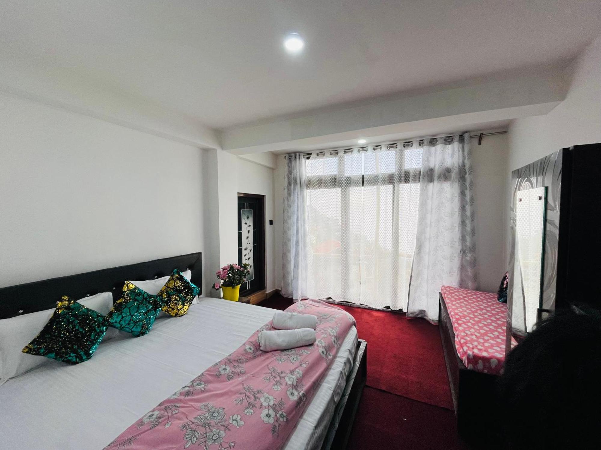 Shalom Inn Home Stay 다르질링 외부 사진