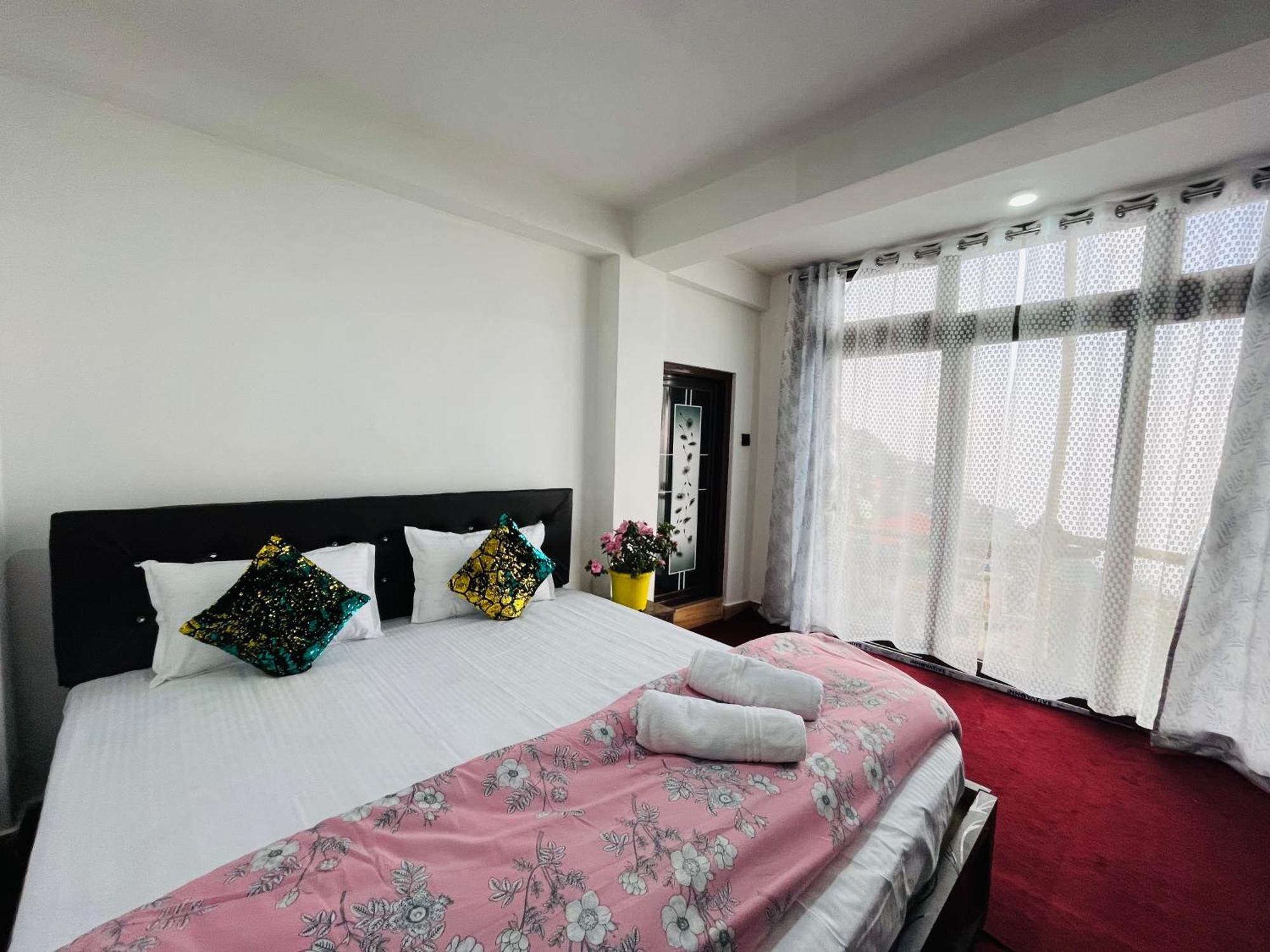 Shalom Inn Home Stay 다르질링 외부 사진