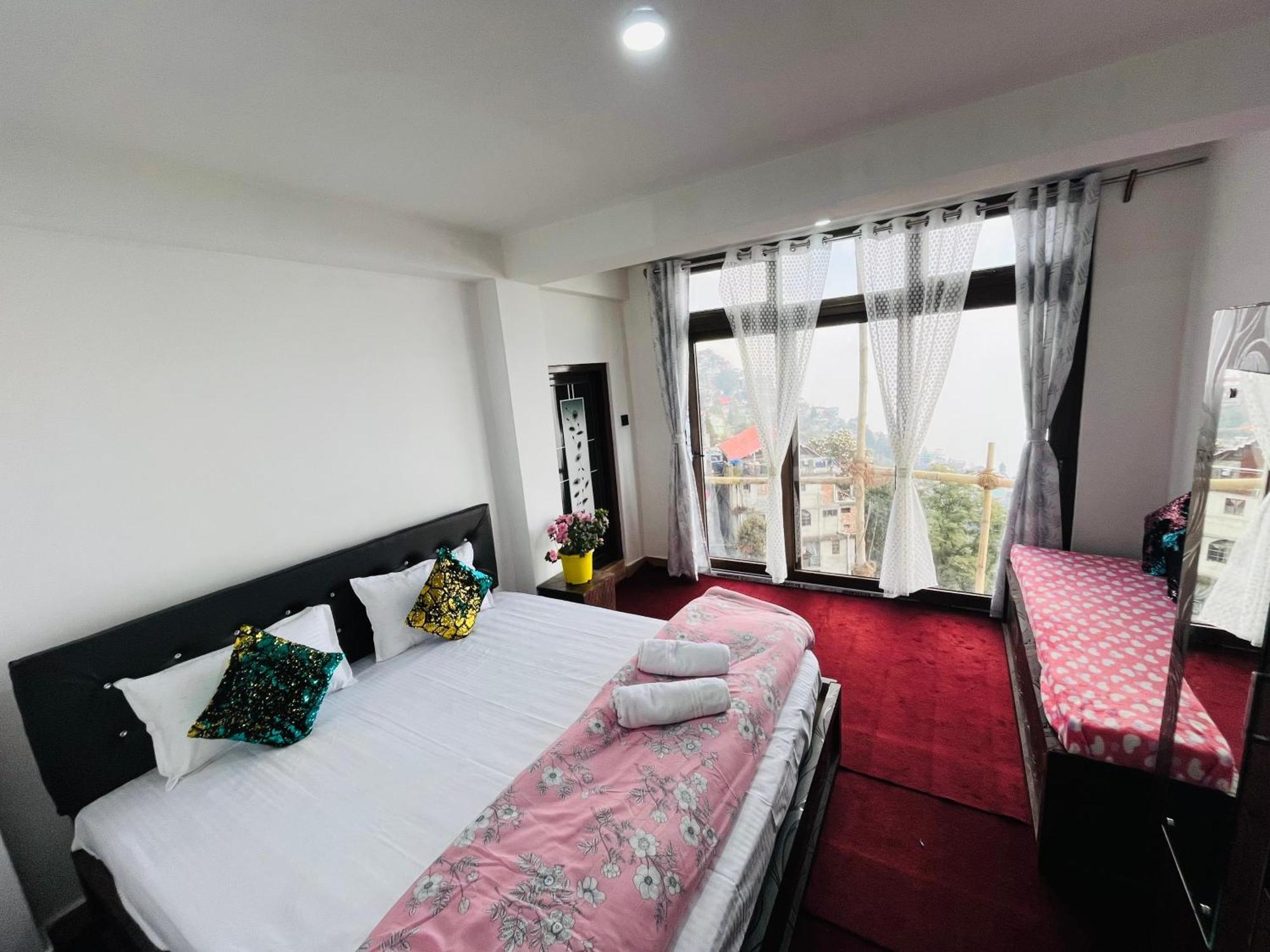 Shalom Inn Home Stay 다르질링 외부 사진