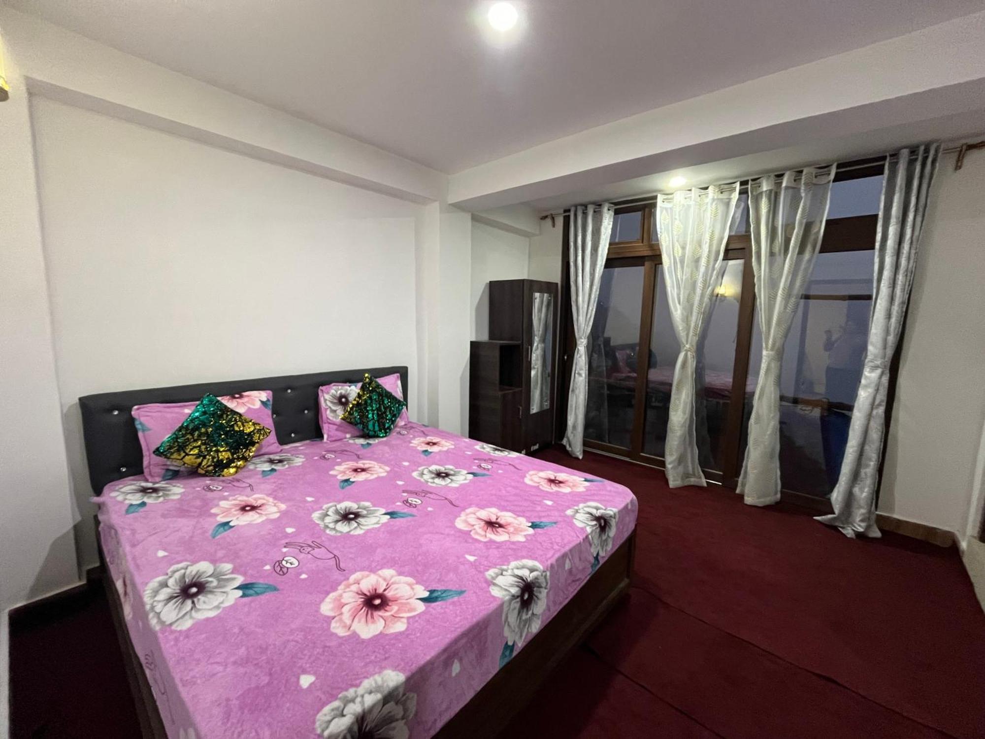 Shalom Inn Home Stay 다르질링 외부 사진