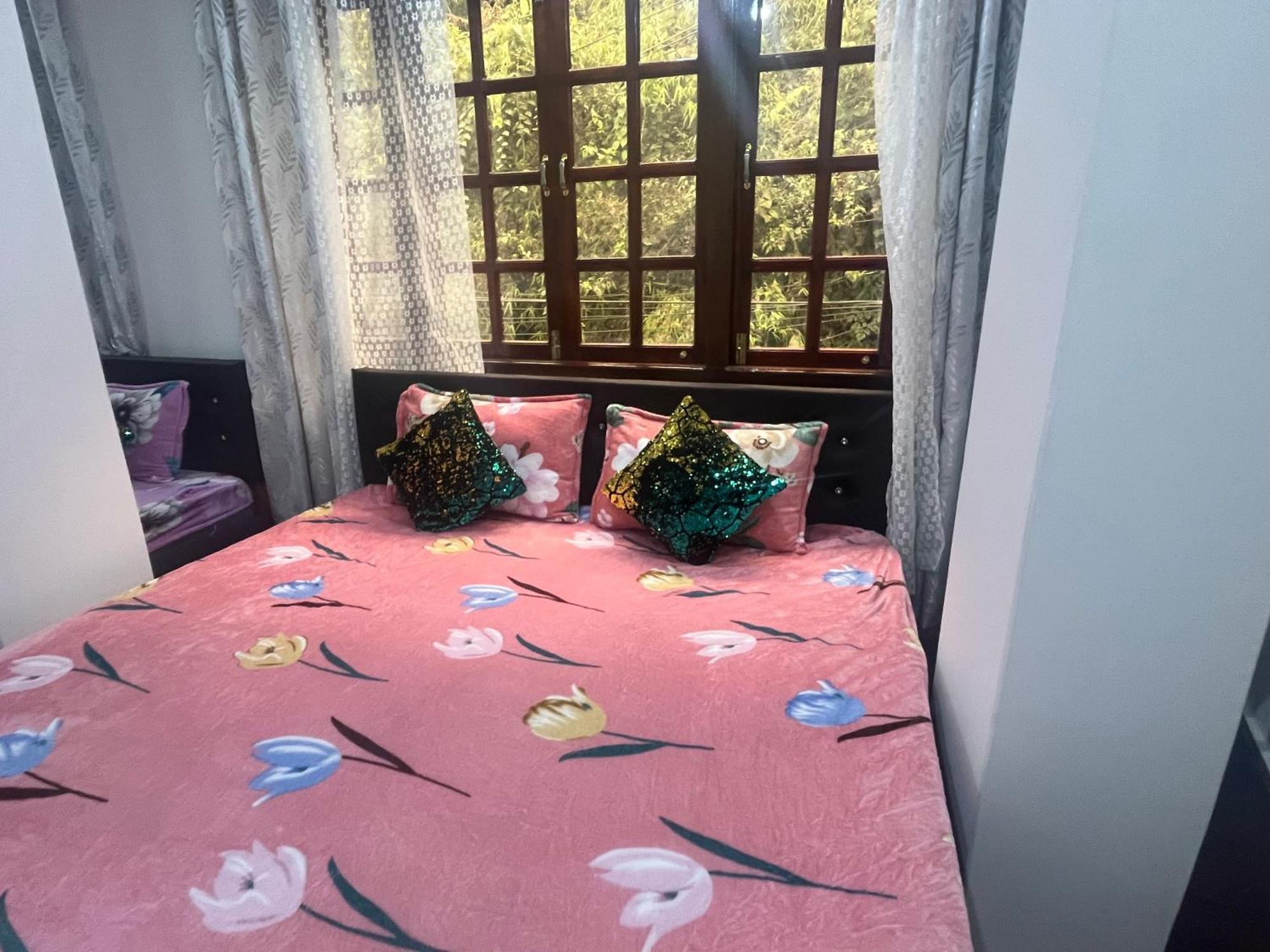 Shalom Inn Home Stay 다르질링 외부 사진